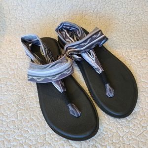 RanberOne - NWOT - yoga mat flip-flops